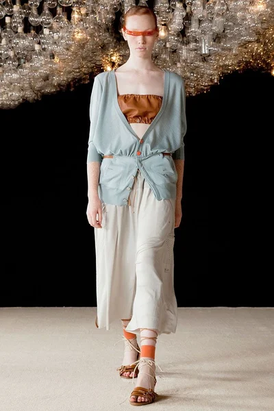 Look 25